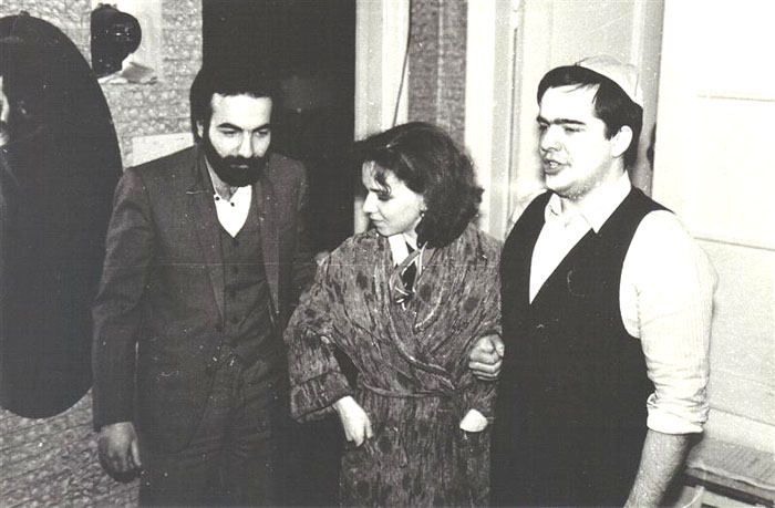Москвичи в гостях у ленинградцев со своим Пуримшпилем.
Ленинград, 1988&nbsp;г.
(Из фонда Лены (Иланы) и Даниила Романовских).