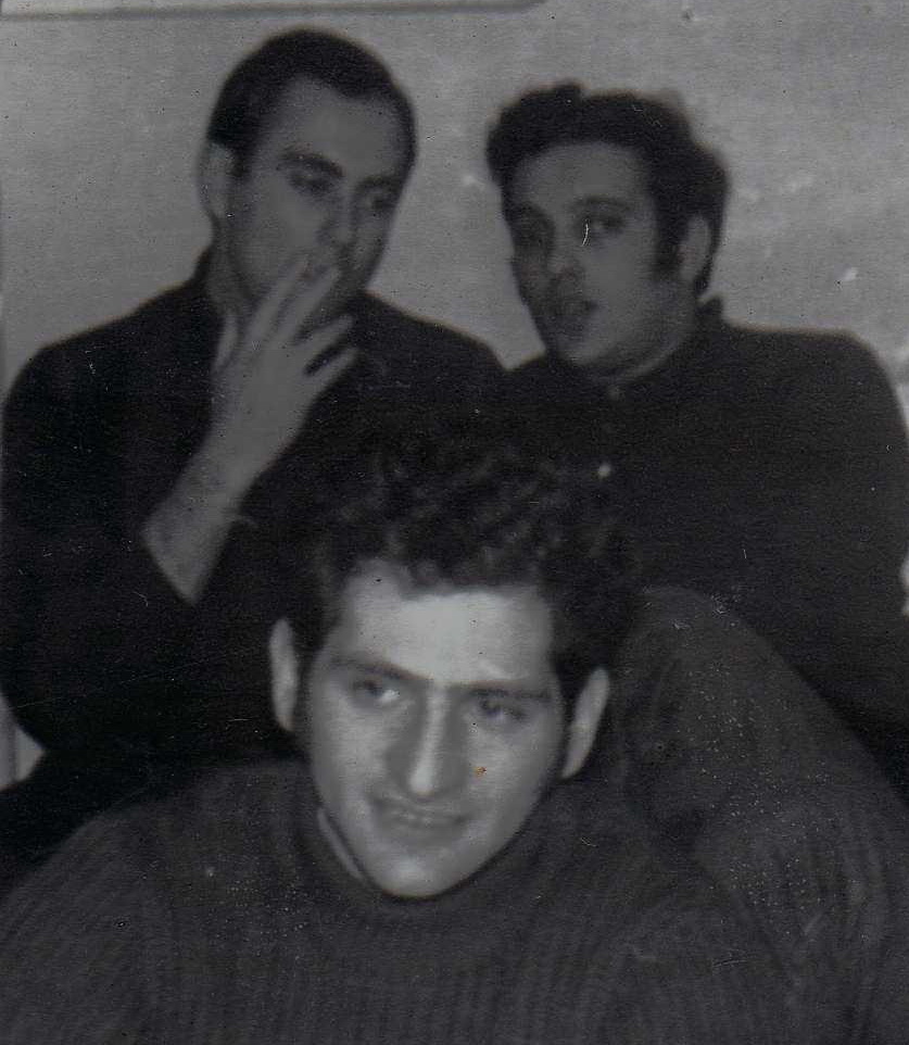 Слева направо: Алик Гамус, Яков Файтельсон, Семен — шурин Арье (Лени) Щербакова Слева направо: Алик Гамус, Яков Файтельсон, Семен — шурин Арье (Лени) Щербакова