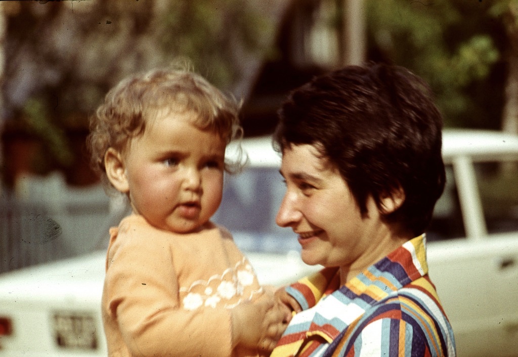 שנת 1976. אנה ומאשה